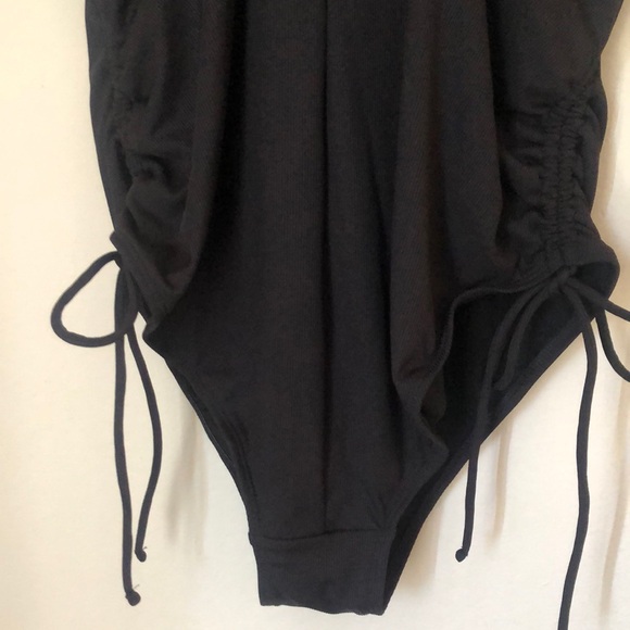 Women’s Shade & Shore One Piece Swimsuit Black - Picture 10 of 11